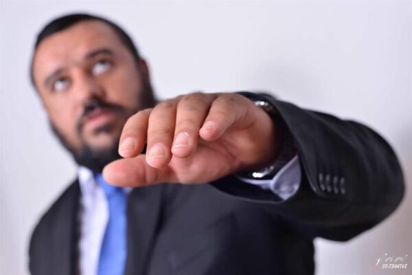 "המאיר לבריות": כוכב עולה בתחום הסרת הכישופים
