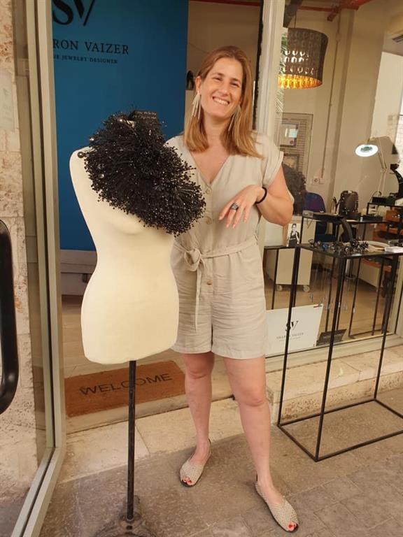 שרון וייזר