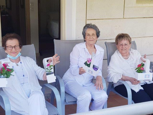 דיירות אחוזת צהלה. צילום: יח"צ 