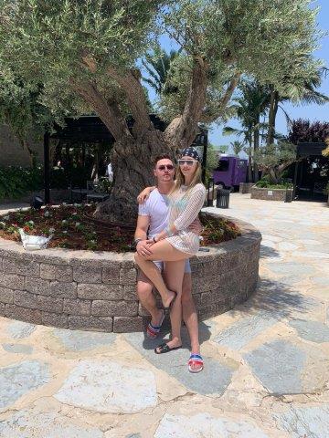 בני הזוג טניה וקווין. אימונים ונשנושים. (צילום: דרים איילנד).