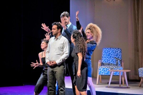 גורלו של מר כהן – סאטירה פוליטית נוקבת