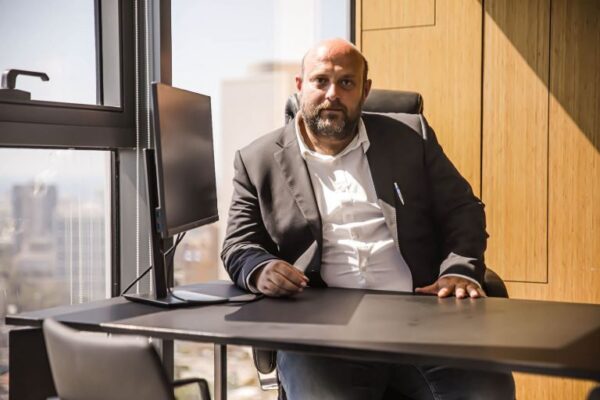 מישהו בשם מרטין…
