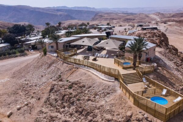לא פאטה מורגנה: כפר המטיילים שיגרום לכם להתאהב במדבר
