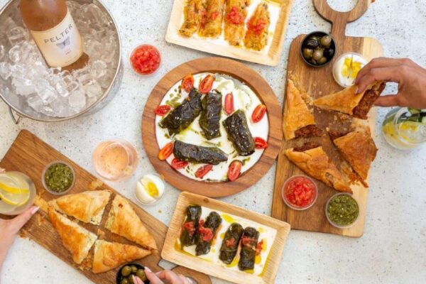 אפשר ביס? החוויה המשולשת של מתחם הידית בפרדס חנה כרכור