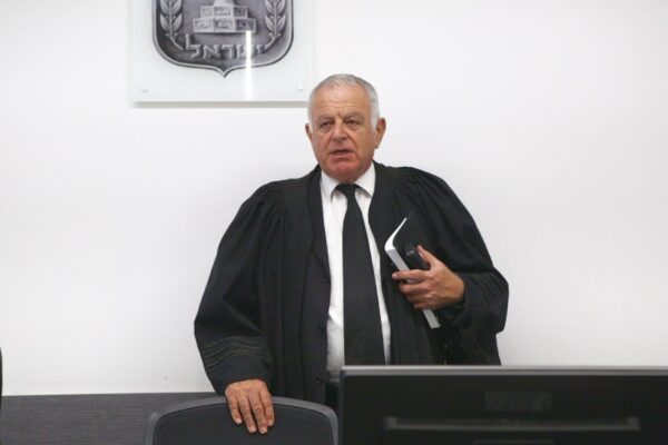 שופט שאינו שופט – פגישה עם שופט בית המשפט המחוזי בדימוס גדעון גינת