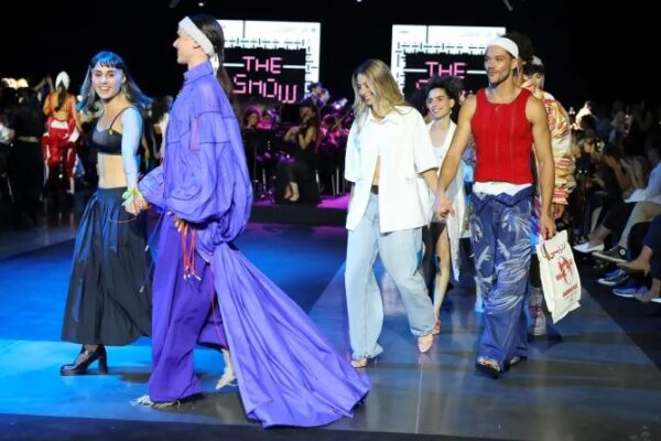 קונצ׳רטו לקוטור לצלילי אלגרו ומיתר – תצוגת האופנה של בוגרי המחלקה לעיצוב אופנה שנקר