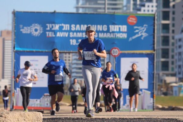 צעד קדימה: גמאני רצה במרתון סמסונג תל-אביב