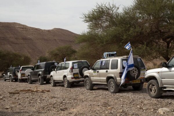 בהילוך גבוה: טיול ג`יפים למפוני העוטף
